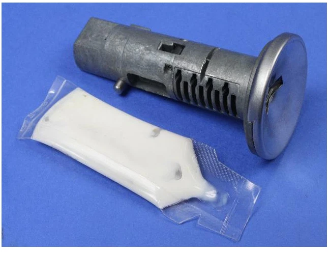 07-18 Brújula Patriot Liberty Nitro 200 Wrangler Cilindro de bloqueo de encendido genuino Foto 2 de 3