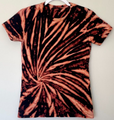 Custom Handmade Reverse Tie Dye T-Shirt, Spiral Short Sleeve Tee, Youth Medium