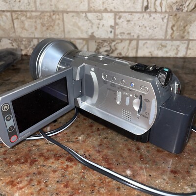 SONY DCR-SR300 Handycam Digital Video Camera Recorder (40GB