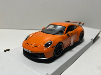 Porsche 911 GT3, orange, Bburago Modell Modellauto 1:24