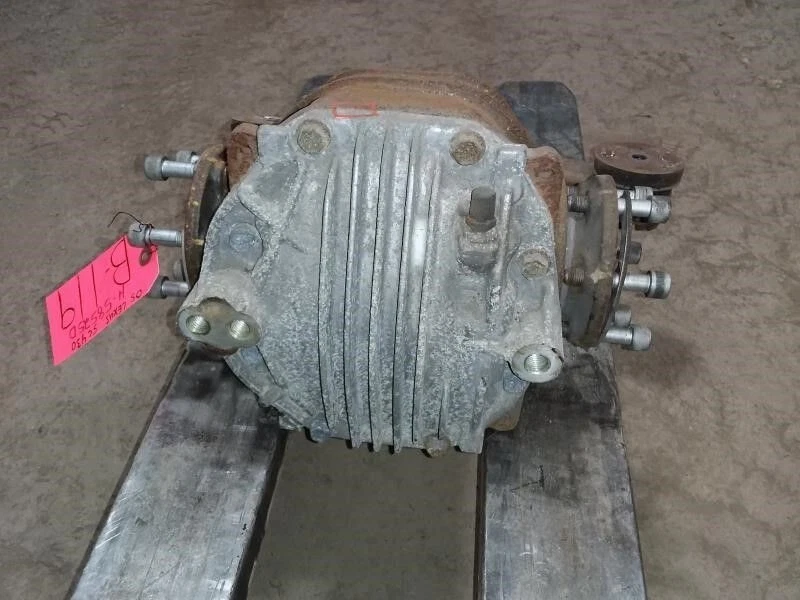 1998 1999 2000 Lexus GS400 Rear Axle Differential Carrier Assembly 3.266 Ratio - Image 3 of 4