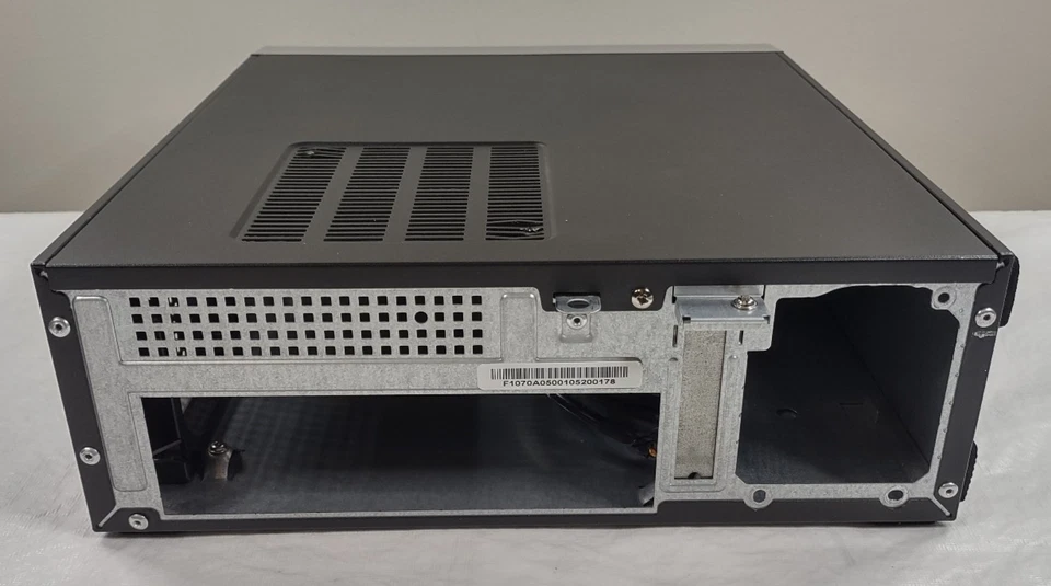 Funda PC vacía Foxconn SFF R20-D4 SFF Foto 4 de 4