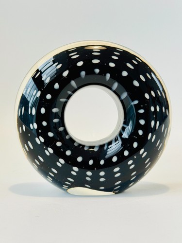 80er Jahre Kunst Glas Modern Abstrakt Hoop Briefbeschwerer von Smashing Glass Studio 12cm