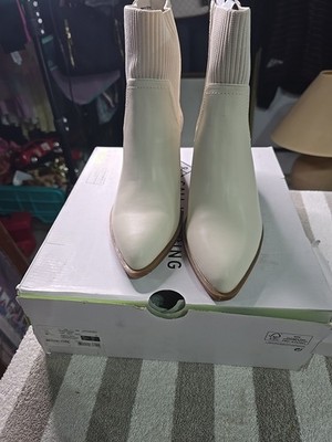Call It Spring Theronn Ankle Bootie Women's Size8.5 White Faux Leather Brand NIB