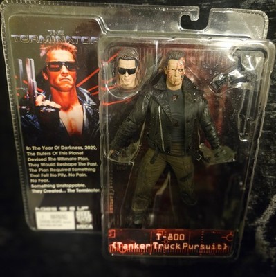  NECA  The Termintor T-800 (Tanker Truck Pursuit)  NEW SEALED 2012 Reel Toys
