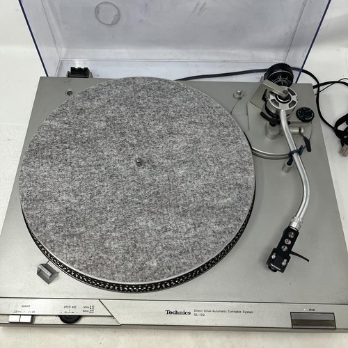 Technics SL-D2 Direct Drive Turntable - Picture 3 of 6