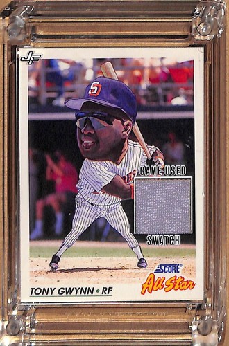 1992 Score - Tony Gwynn #779 - Game Used Swatch