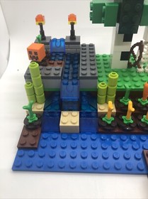 LEGO (21114) Minecraft: The Farm Set 100% Complete With Instructions & Box