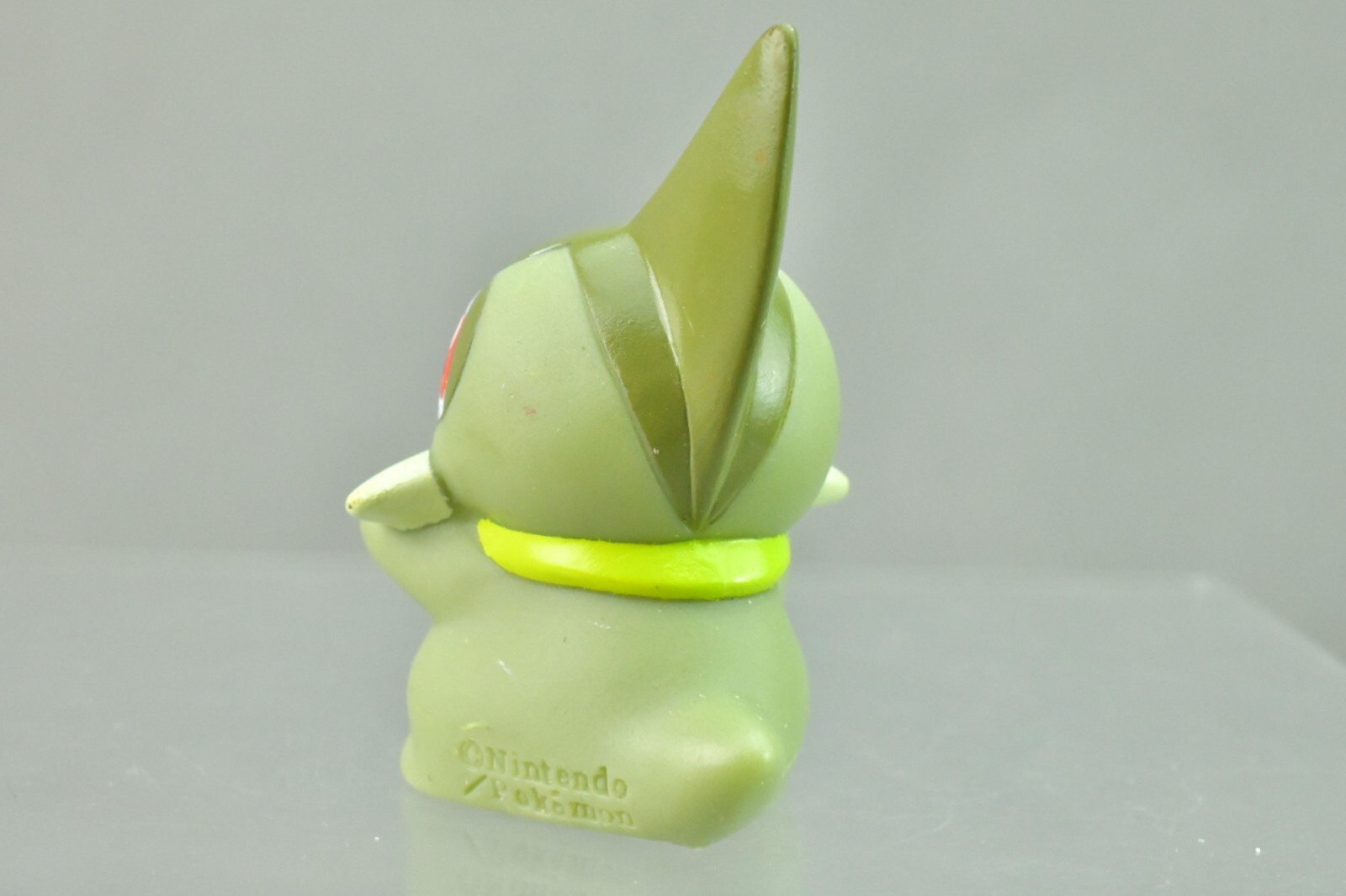 Pokemon Axew 2010 #2 Finger Puppet Mini Figure Bandai Nintendo | eBay