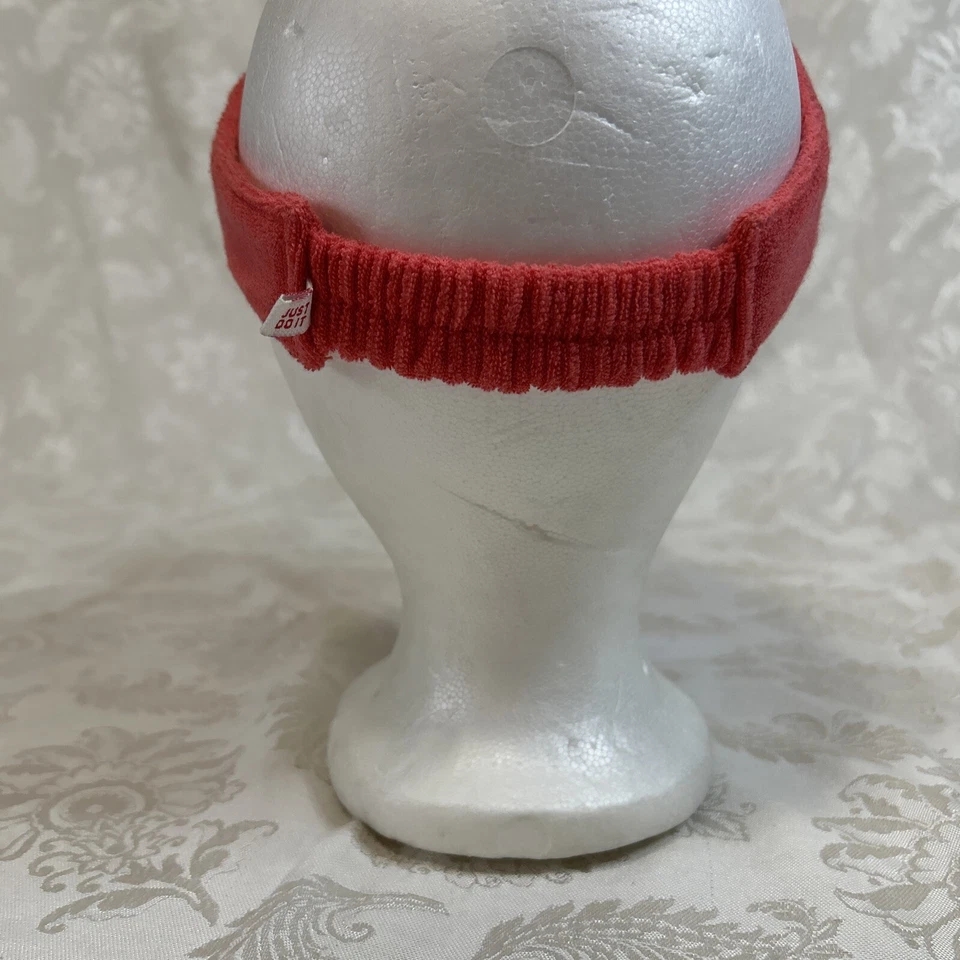 DE COLECCIÓN Nike Visera Sombrero Gorra Coral-Rojo Elástico Espalda Mujer Terry Paño Y2K Foto 4 de 4