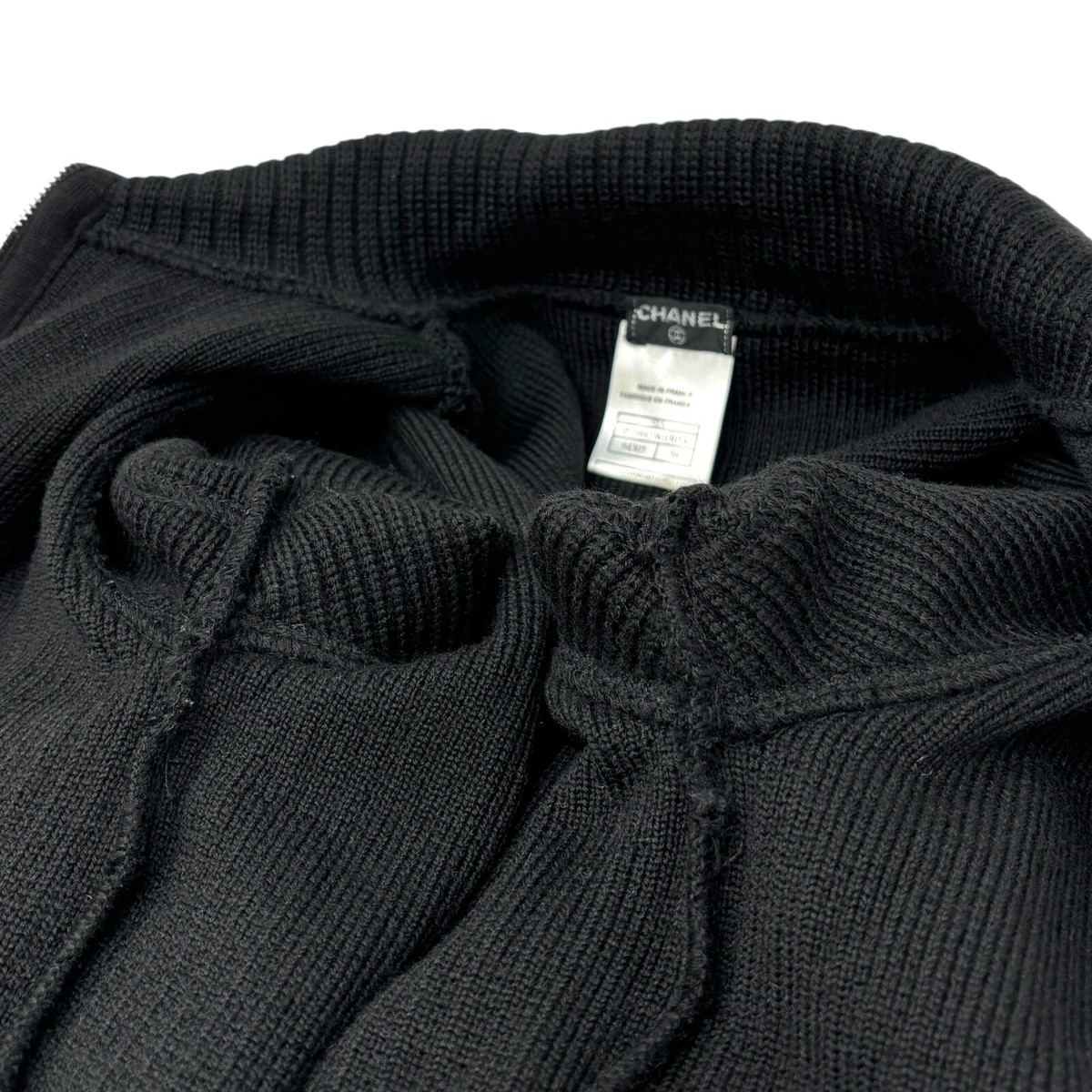 CHANEL Sport Vintage 02A CC Logo Zipped Jacket #38 Black CHANEL Sport Vintage 02A CC Logo Zipped Jacket #38 Black