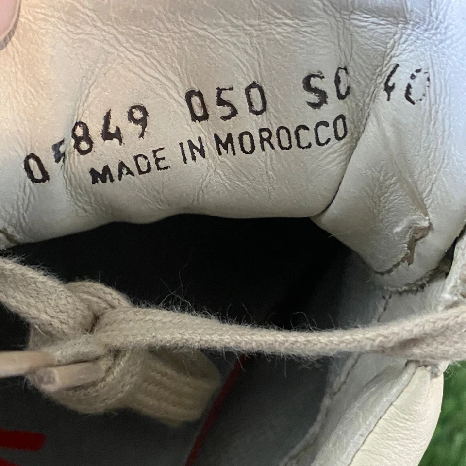 Camper Shoes pelotas women’s white leather with Red Lace Up Size 9 /40 RARE - Image 3 of 4