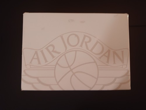 air jordan 2 retro mint green and white women's size 7.5 collectable Jordan's. - 第 9/10 張圖片