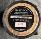 Mary Kay Silky Setting Powder in the shade Light Beige 175894 -CD21 Hard To Find — photo 1