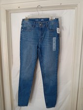 Old Navy Rockstar Super Skinny Mid-Rise Women's Jeans in a medium wash, size 8