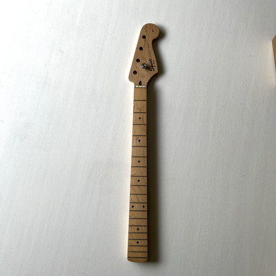 Fender Squire Affinity Bronco Bass Neck Maple Short Scale 30'' C shape right hand