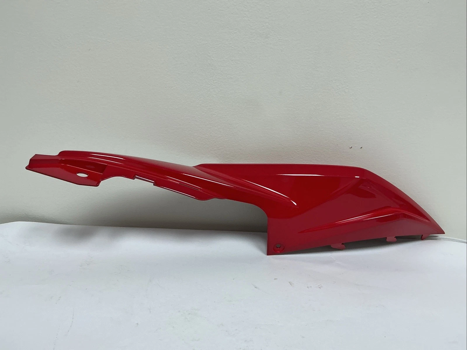 COVER, FRAME RH (RED)