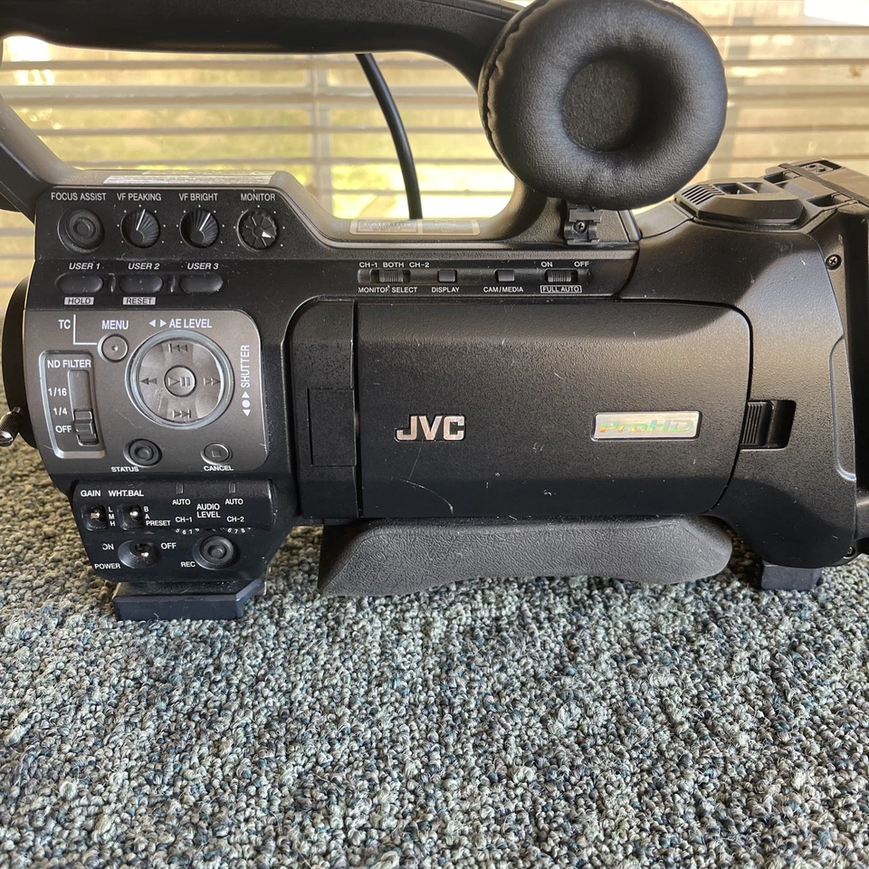 JVC GY-HM750CHU Camcorder Body Pro HD Solid State HM750 Video Camera - FREE SHIP - Image 4 of 4