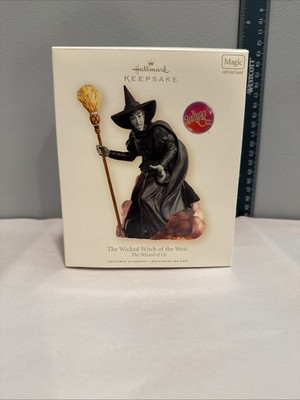 015012975666 THE WICKED WITCH OF THE WEST FROM THE WIZARD OF OZ ORNAMENT IN BOX
