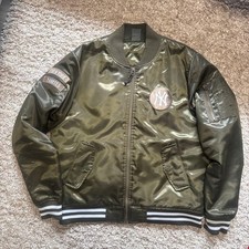 Majestic New York Yankees MA-1 Bomberjacke Olivgr&uuml;n L MLB Style Vintage
