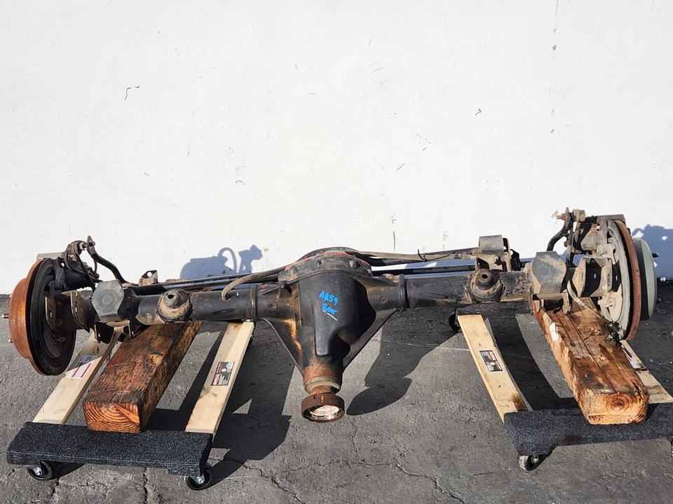 ✅16-18 OEM Jeep Wrangler JK eje trasero carcasa diferencial juego de husillo de freno Foto 2 de 4