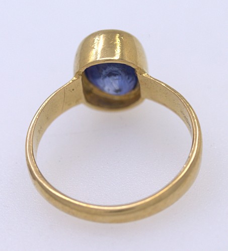 Anillo de oro amarillo de 21 quilates con zafiro - Imagen 8 de 8