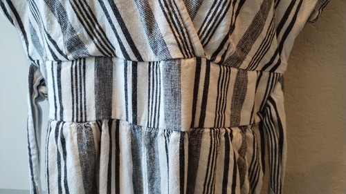 American Eagle Jumpsuit Women’s Size L Striped Pants Romper Short Sleeves V Neck - Picture 4 of 17
