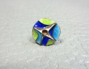 Authentic Vintage Freeform Abstract Enamel White Gold Plated Tie Tac or Lapel Pin