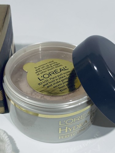 L’oreal hydra perfecte Perfecting loose powder Light .5Oz - Picture 2 of 8