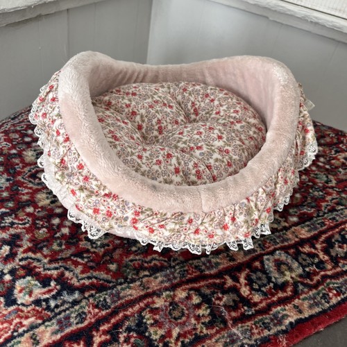 Louis Dog Designer Bed Pink XS Cute Flowers