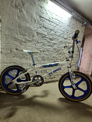 SE Racing P.K. Ripper BMX Fahrrad Weiß/Blau 1 Gang Felgenbremse BMX-Lenker