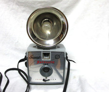 VINTAGE 1960s IMPERIAL SATELLITE 127 CAMERA w/ FLASH BULB