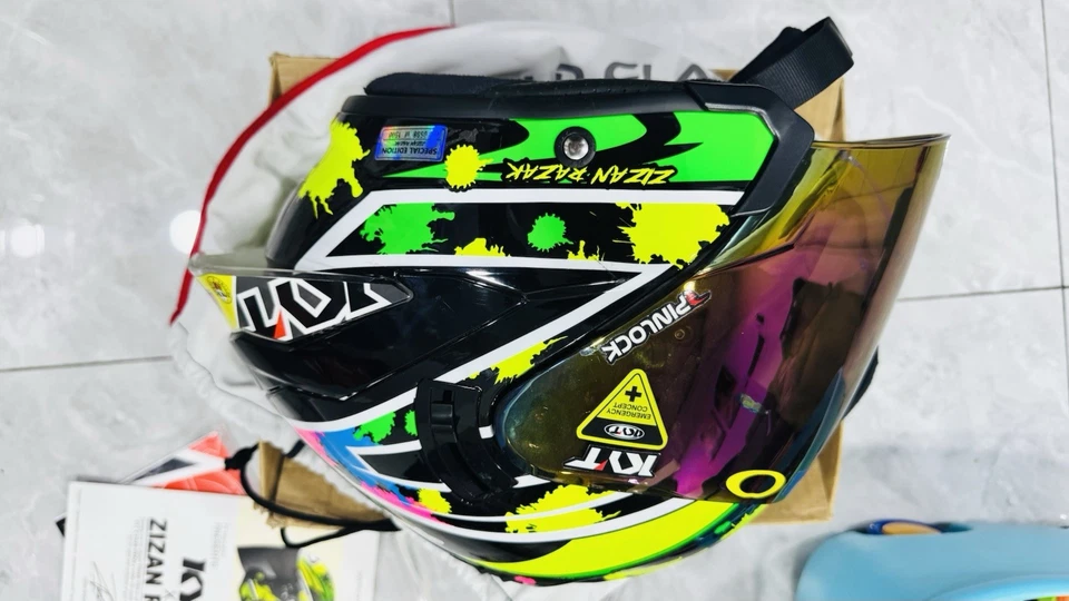 Kyt Helmet - Image 4 of 4