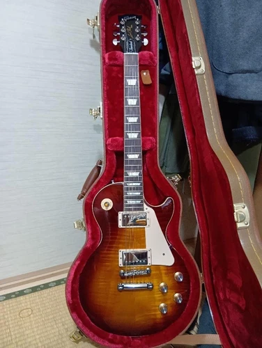 Electric Guitar Gibson Les Paul Model Standard Sunburst Made in USA SN 132290156