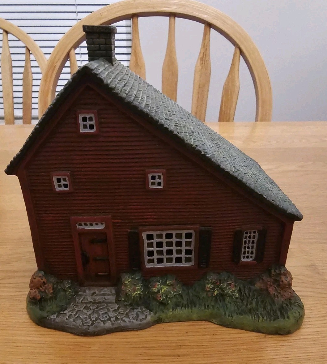 Lang And Wise Folk Art Villages First Edition Fisher Saltbox Light Up House