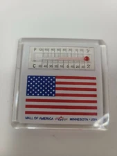 VINTAGE MALL OF AMERICA, MINNESOTA, USA FLAG & THEMOMETER, SOUVINER MAGNET 2.5"