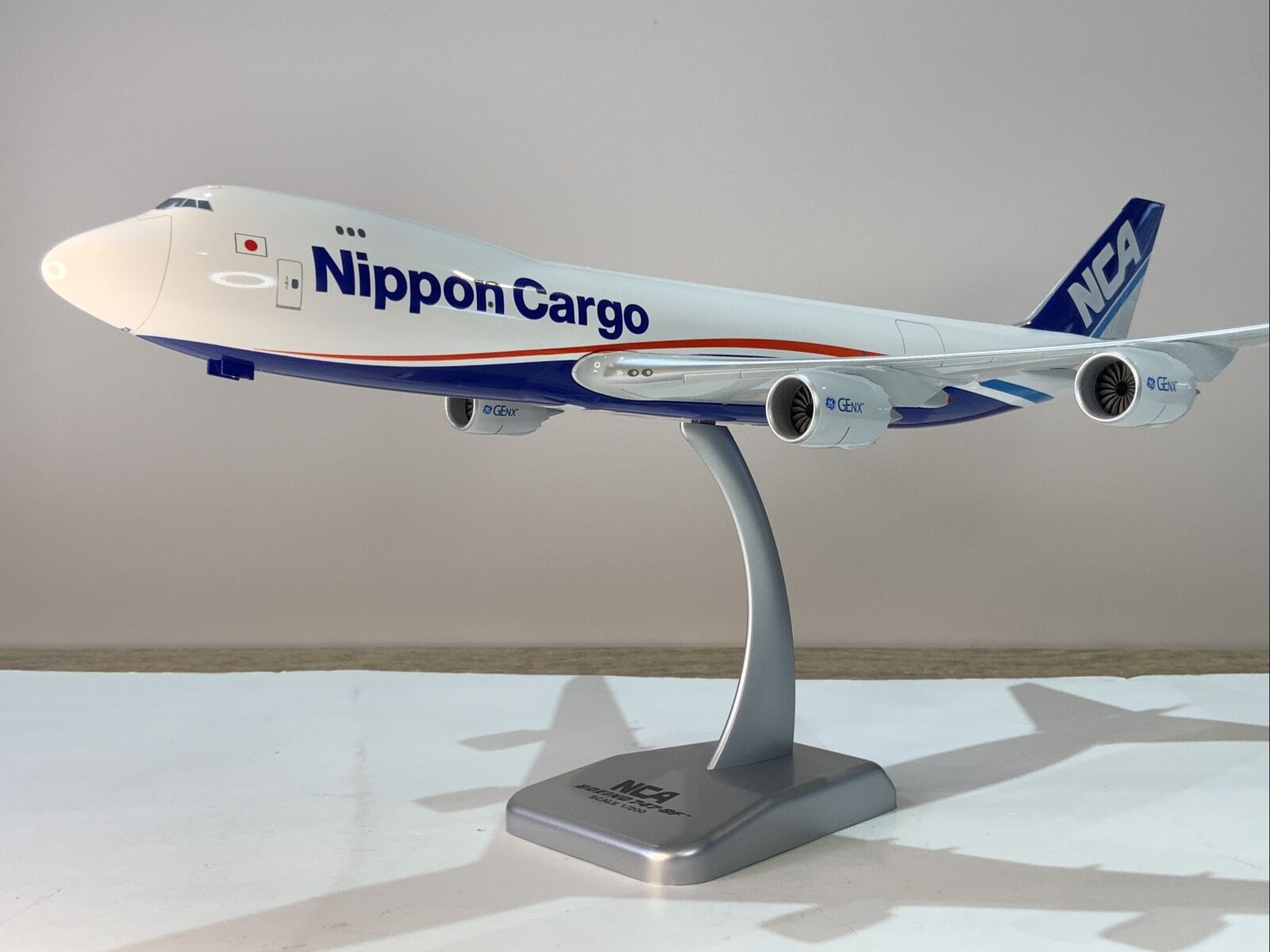 Hogan Wings 1:200 NCA Nippon Cargo 747-8F w/Stand No Box