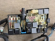 2015-2018 Ford Focus Engine Fusebox Fuse Box Relay Module #AV6T-14A142-AB