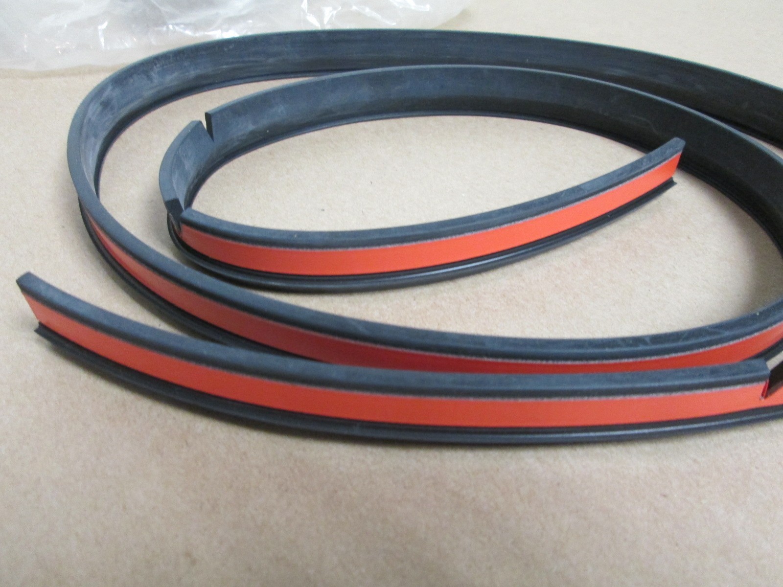 Ferrari California Tonneau Cover Gasket 81727700 eBay