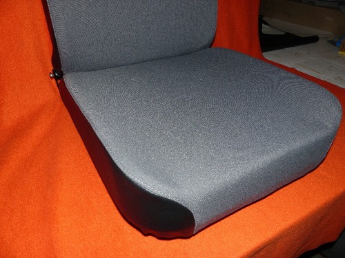 4 Sitzbezüge + 4 Schaumkerne UNIMOG 406-421 NEU, Standard+ ISRI 5002, Sitz Stoff - Bild 5 von 8