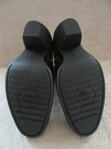 BORN F52703 Aire Black Ruched Suede Leather Bootie Boots Shoes US 8.5 EUR 40 NWB - Picture 6 of 7