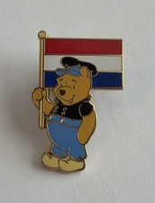 Disney Winnie The Pooh Netherlands Flag Pin G4
