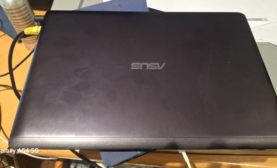 ASUS S200E 11.6" TouchScreen Laptop Core i3 3217U @ 1.80GHz 4GB DDR3 500GB SSD - Image 2 of 4