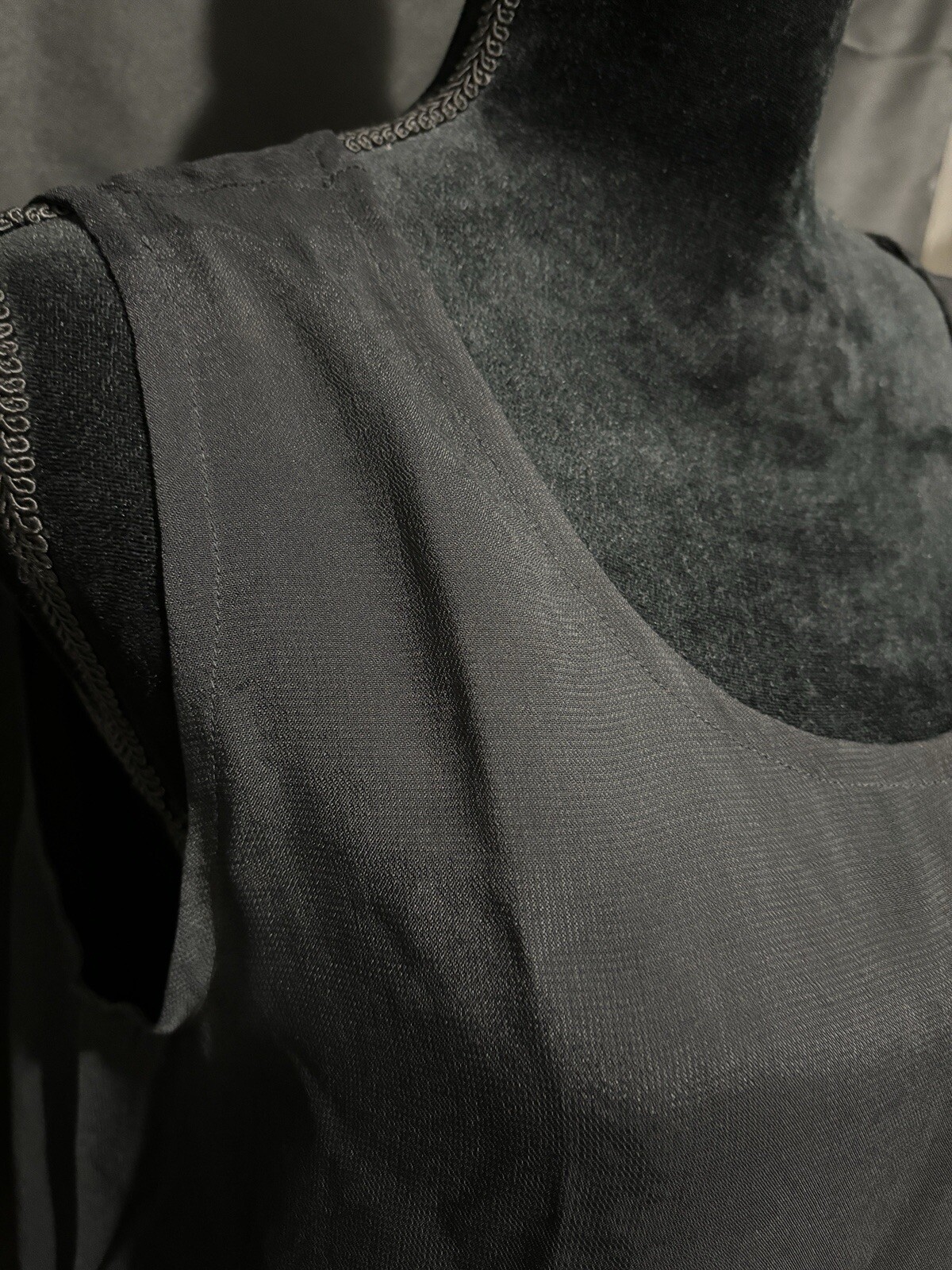 Vintage Caché Black Solid Size Medium Sheer Light… - image 2