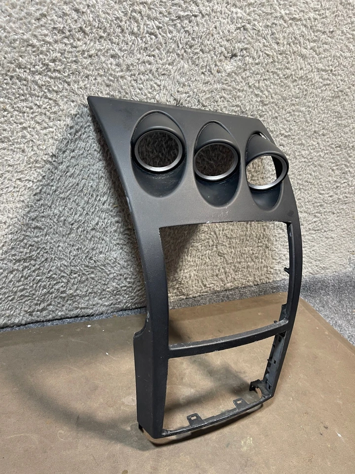 2003 - 2005 年日产 350z 仪表板 Cubby 装饰边框仪表板收音机中心 * * 破损 * * — 第 2/4 张图片