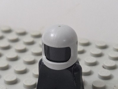 VINTAGE LEGO Old Light Gray Helmet 193a2 w Intact Chin Strap CASTLE 375/6075 EUC
