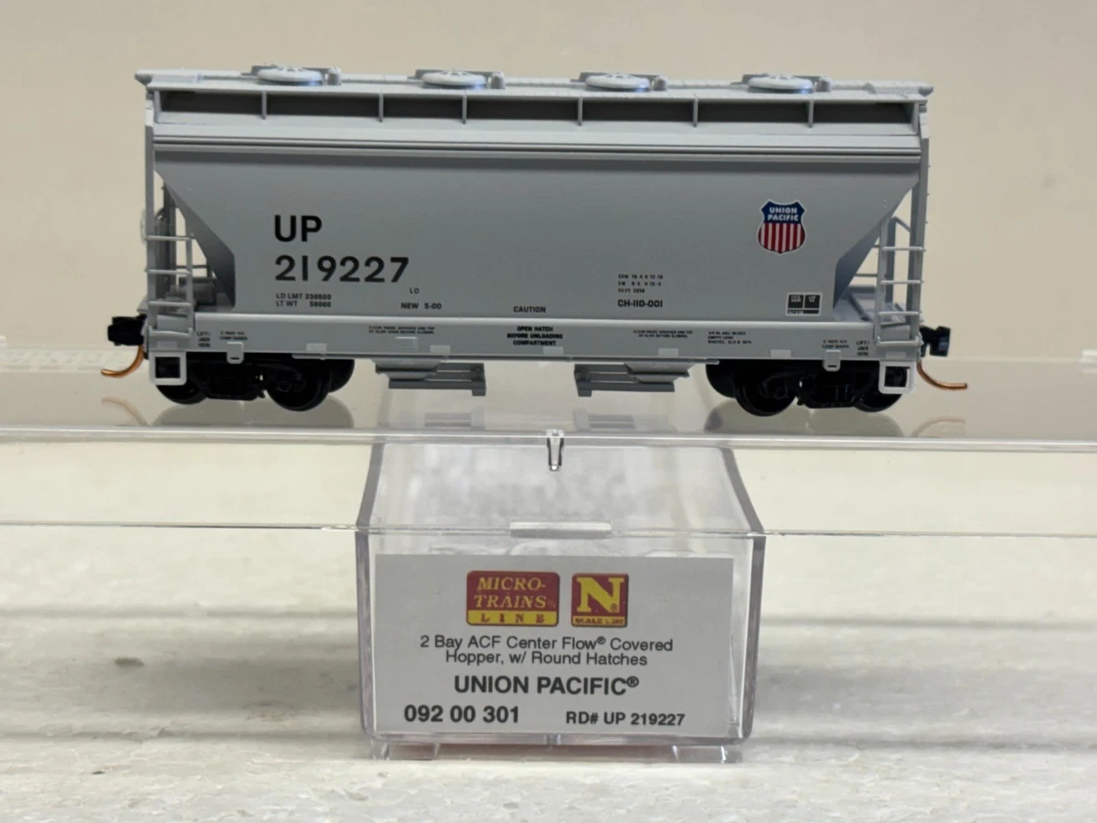 N with Vintage Plastic Model Railroad Freight Cars for sale | eBay