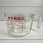 PYREX Measuring Cup 4-Cup  1 Quart  32 OZ Red Letters borosilicate glass Vintage
