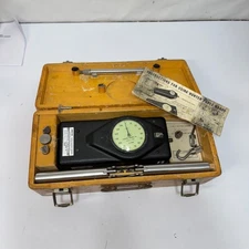 Hunter Mechanical Force Gage D-150-M 150 Pound Force Gage with case