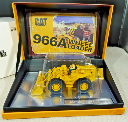 Diecast Masters CAT 966A Wheel Loader 1/50